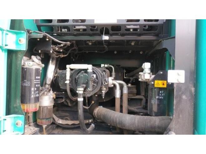 バックホーSK200-10