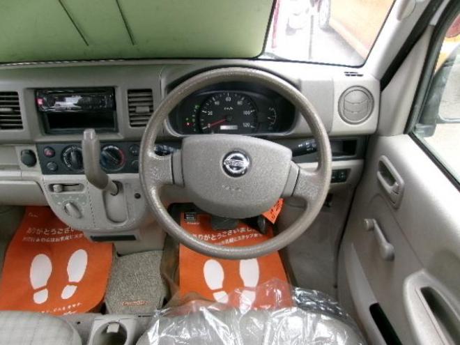 NV100クリッパーDX クリッパー 4WD 660 5Dr