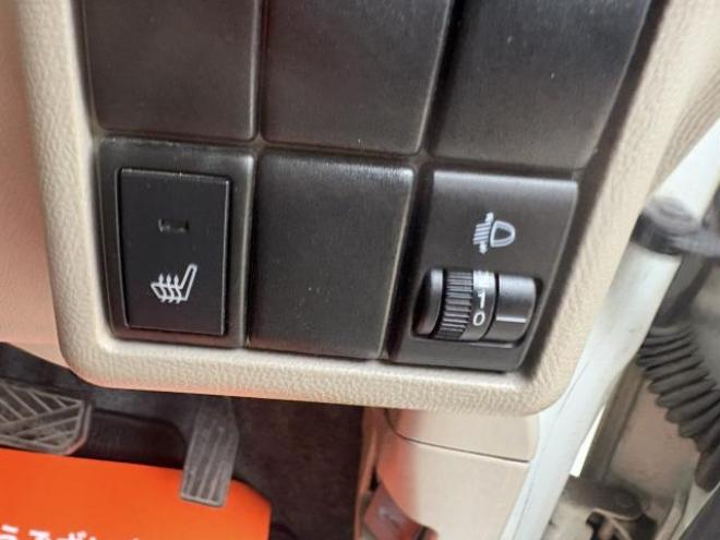 ルークス（特別価格車）E 4WD 660 5Dr