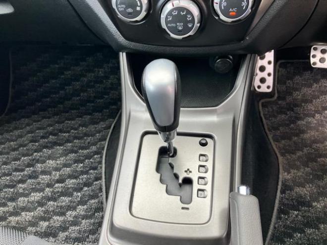 インプレッサ1.5i-s　　リミテッド 4WD 1500 ５Dr