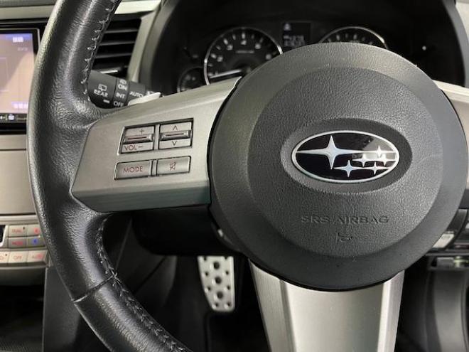 レガシィワゴン２．５ｉ　アイサイト　Ｂスポーツ　Ｇパッケージ　アイサイト　本州仕入　ワンオーナー　禁煙車　衝突軽減システム　社外１９インチＡＷ　社外１６ＡＷ＋スタッドレスタイヤ付　ストラーダＨＤＤナビ（ＣＤ＆ＤＶＤ再生　フルセグ地デジ　Ｂｌｕｅｔｏｏｔｈ）＋バックカメラ　クルーズコントロール　ブラインドスポット　車線逸脱警報　アイドリングストップ　前後ドライブレコーダー　両席パワーシート　横滑り防止装置　ＰＵＳＨスタート　スマートキー　ＨＩＤヘッドライト　ＥＴＣ 4WD 2500 5Dr