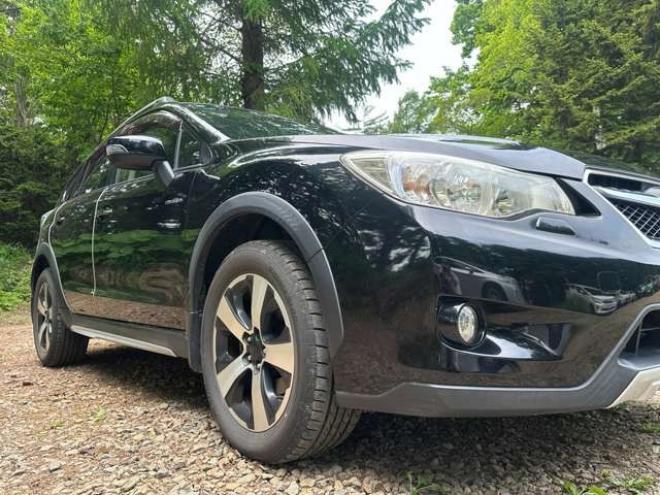 インプレッサXVハイブリッド 2.0i-L 4WD　黒革シート/ETC/社外ナビ/地デジ/Bカメラ 2000