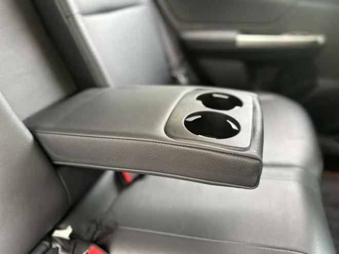 インプレッサXVハイブリッド 2.0i-L 4WD　黒革シート/ETC/社外ナビ/地デジ/Bカメラ 2000