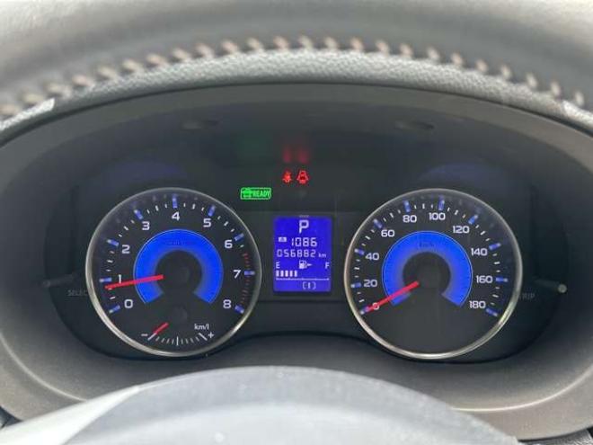 インプレッサXVハイブリッド 2.0i-L 4WD　黒革シート/ETC/社外ナビ/地デジ/Bカメラ 2000