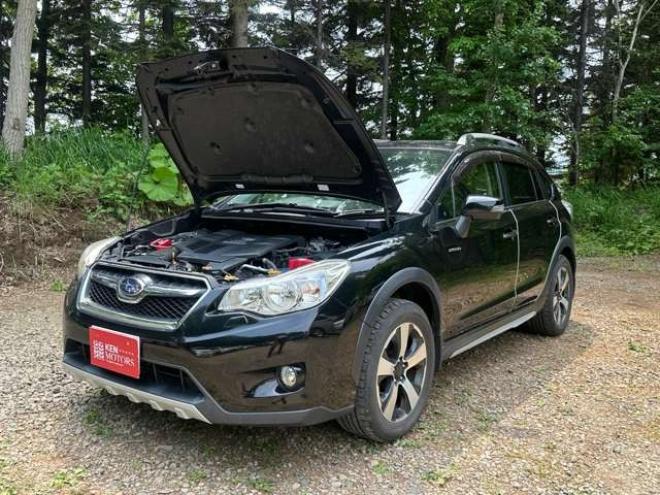 インプレッサXVハイブリッド 2.0i-L 4WD　黒革シート/ETC/社外ナビ/地デジ/Bカメラ 2000