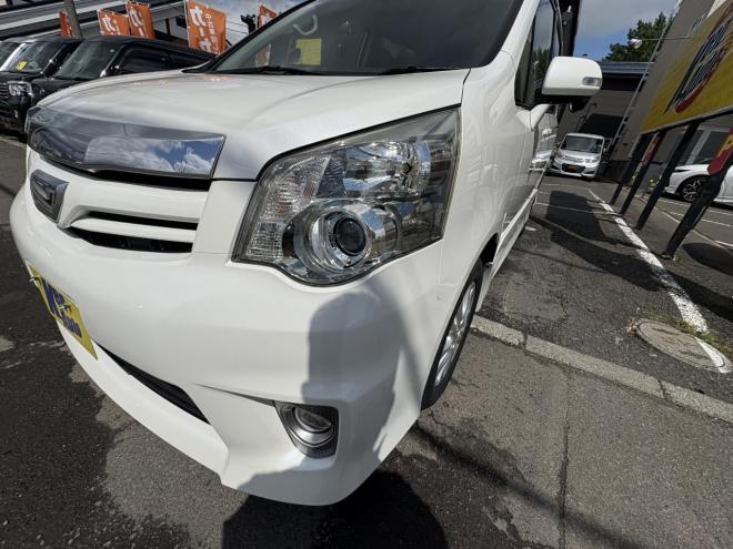 ノアNOAH 4WD SI 寒冷地仕様車　両パワースライドドア　エンジンスターター　Bluetoothフルセグナビ　バックカメラ　ビルトインETC　POUSHスタート　全磨き済　autoライト 4WD 2000 5Dr