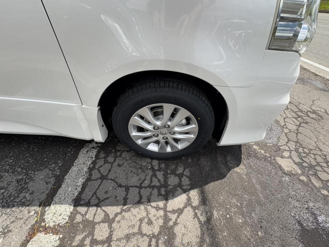 ノアNOAH 4WD SI 寒冷地仕様車　両パワースライドドア　エンジンスターター　Bluetoothフルセグナビ　バックカメラ　ビルトインETC　POUSHスタート　全磨き済　autoライト 4WD 2000 5Dr