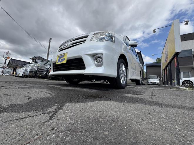 ノアNOAH 4WD SI 寒冷地仕様車　両パワースライドドア　エンジンスターター　Bluetoothフルセグナビ　バックカメラ　ビルトインETC　POUSHスタート　全磨き済　autoライト 4WD 2000 5Dr