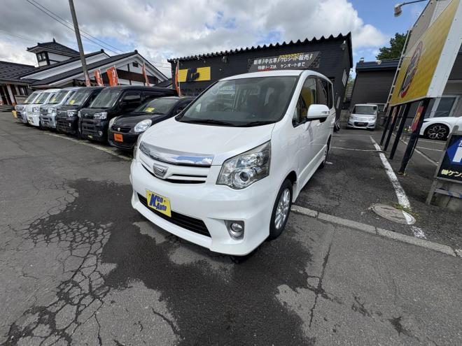 ノアNOAH 4WD SI 寒冷地仕様車　両パワースライドドア　エンジンスターター　Bluetoothフルセグナビ　バックカメラ　ビルトインETC　POUSHスタート　全磨き済　autoライト 4WD 2000 5Dr