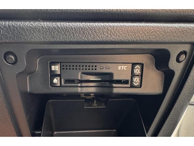 ノアNOAH 4WD SI 寒冷地仕様車　両パワースライドドア　エンジンスターター　Bluetoothフルセグナビ　バックカメラ　ビルトインETC　POUSHスタート　全磨き済　autoライト 4WD 2000 5Dr