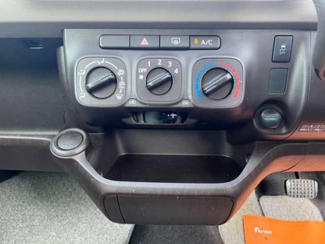 パッソ1.0 X 4WD　 1000