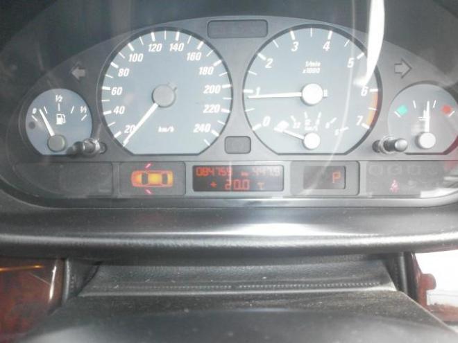 BMW 2000