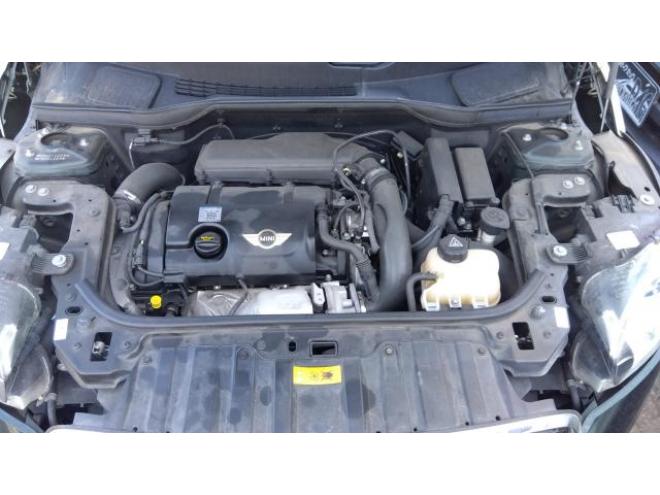 ミニMINI クーパーS クロスオーバー　オール4 4WD 1600 5Dr