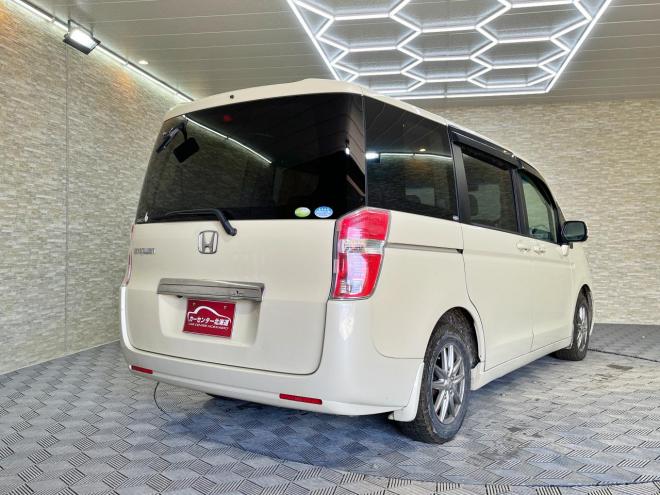 ステップワゴン2.0L 4WD 5年保証 両側パワスラ ナビTV ETC 夏冬タイヤ 寒冷地仕様 禁煙 車検整備2年付