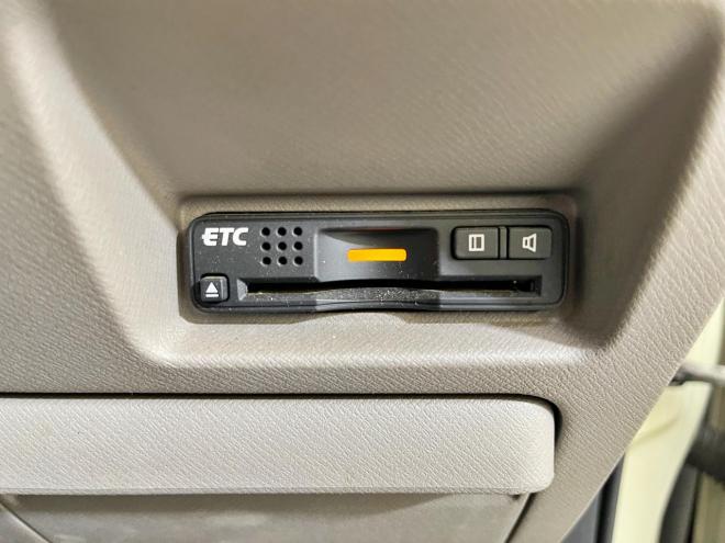 ステップワゴン2.0L 4WD 5年保証 両側パワスラ ナビTV ETC 夏冬タイヤ 寒冷地仕様 禁煙 車検整備2年付