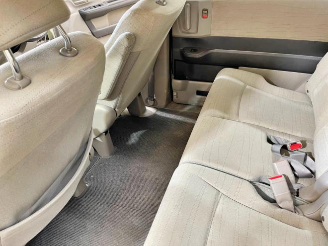 ステップワゴン2.0L 4WD 5年保証 両側パワスラ ナビTV ETC 夏冬タイヤ 寒冷地仕様 禁煙 車検整備2年付
