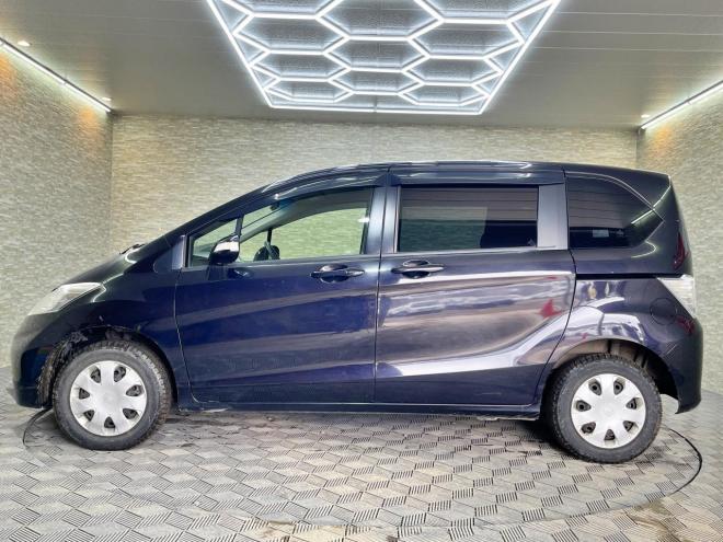 フリード1.5Gジャストセレクション 4WD 5年保証 スマキー パワスラ ナビTV Bカメ 寒冷地仕様 禁煙 車検整備2年付