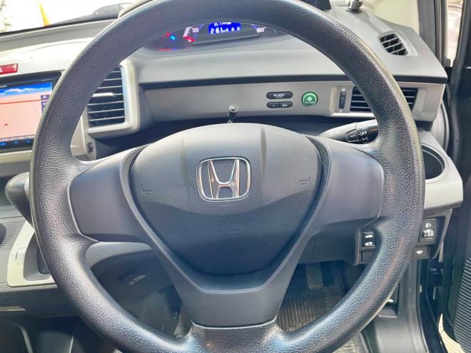 フリード1.5Gジャストセレクション 4WD 5年保証 スマキー パワスラ ナビTV Bカメ 寒冷地仕様 禁煙 車検整備2年付