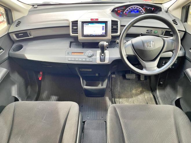 フリード1.5Gジャストセレクション 4WD 5年保証 スマキー パワスラ ナビTV Bカメ 寒冷地仕様 禁煙 車検整備2年付