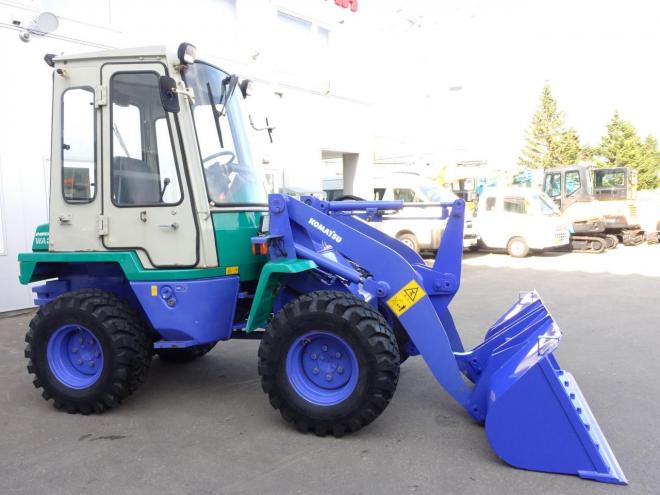 ホイールローダコマツ WA30-5E  バケット容量0.4m3