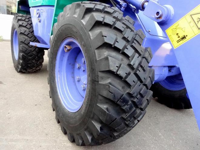ホイールローダコマツ WA30-5E  バケット容量0.4m3