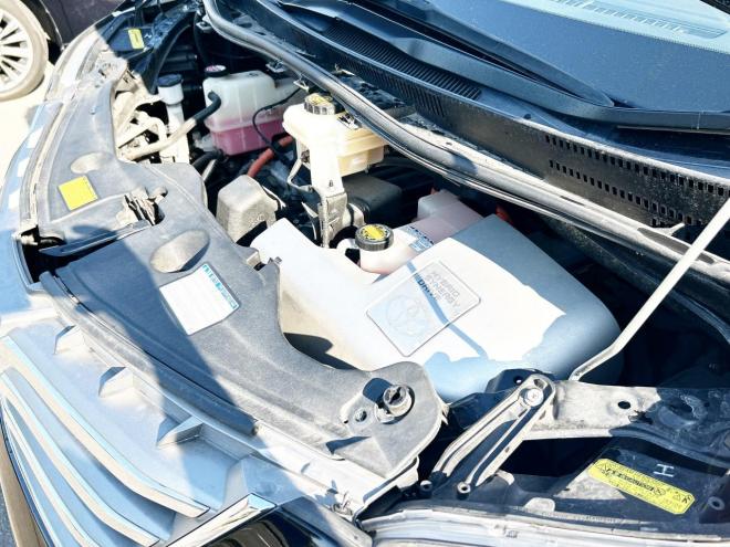 アルファードハイブリッドハイブリッド2.4SR Cパッケージ 4WD　ローンが不安な方＜優遇ローン＞　本州仕入　サンルーフ　ナビ　PWバックドア