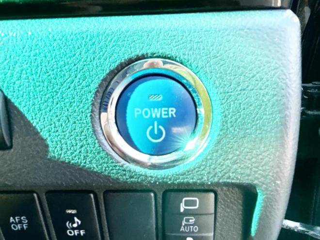 アルファードハイブリッドハイブリッド2.4SR Cパッケージ 4WD　ローンが不安な方＜優遇ローン＞　本州仕入　サンルーフ　ナビ　PWバックドア