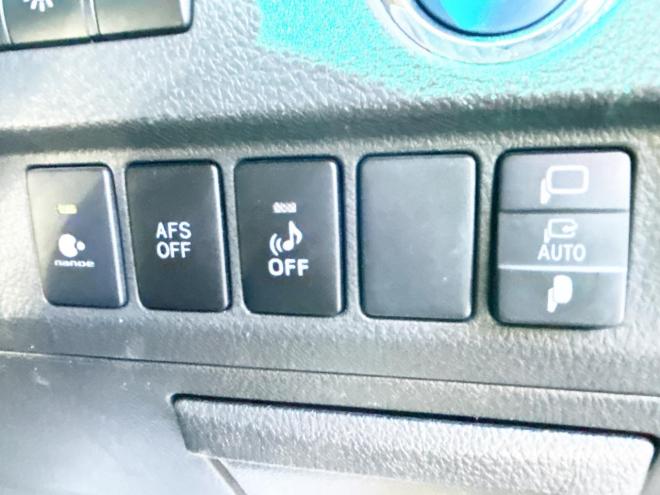 アルファードハイブリッドハイブリッド2.4SR Cパッケージ 4WD　ローンが不安な方＜優遇ローン＞　本州仕入　サンルーフ　ナビ　PWバックドア