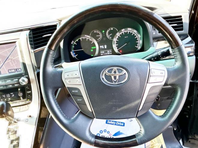 アルファードハイブリッドハイブリッド2.4SR Cパッケージ 4WD　ローンが不安な方＜優遇ローン＞　本州仕入　サンルーフ　ナビ　PWバックドア