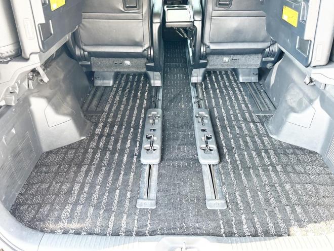 アルファードハイブリッドハイブリッド2.4SR Cパッケージ 4WD　ローンが不安な方＜優遇ローン＞　本州仕入　サンルーフ　ナビ　PWバックドア