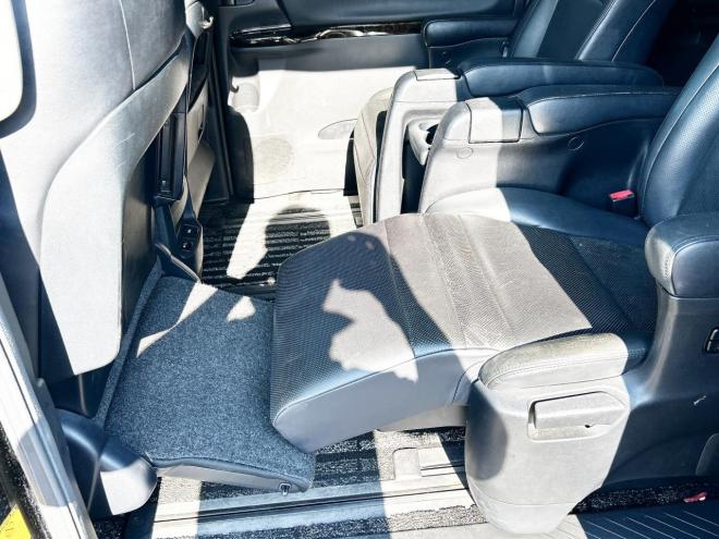 アルファードハイブリッドハイブリッド2.4SR Cパッケージ 4WD　ローンが不安な方＜優遇ローン＞　本州仕入　サンルーフ　ナビ　PWバックドア