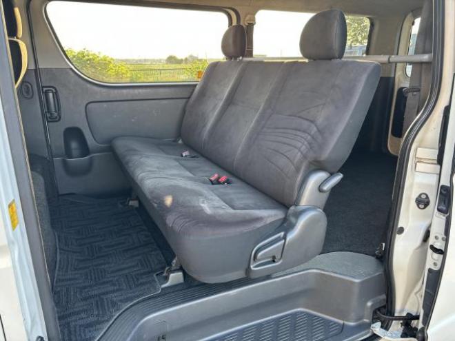 ハイエースバン4型スーパーGL ディーゼルターボ 本州車寒冷地仕様 ナビTVバックカメラ 両側パワースライドドア リアヒータークーラー 新品夏タイヤ 車検新規 12ヶ月点検整備済 保証付！ 4WD 3000 5Dr
