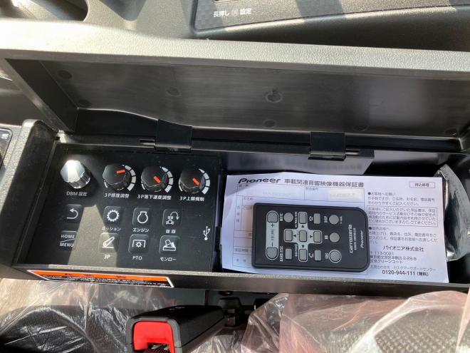 トラクタークボタ　中古　MR1000