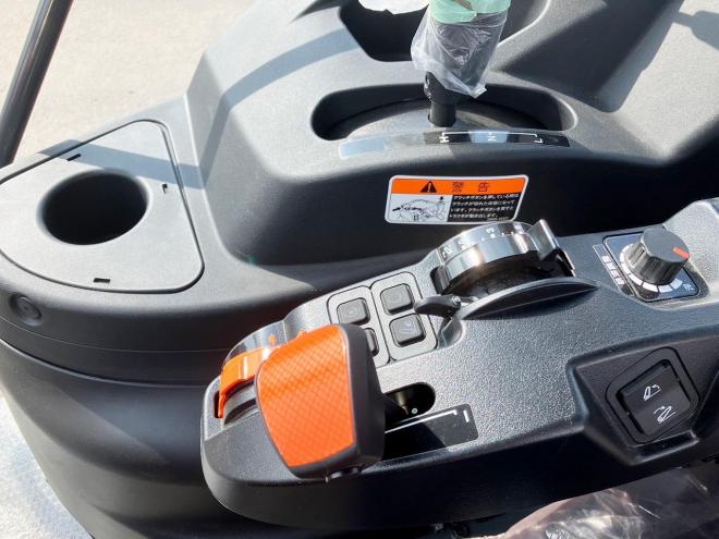 トラクタークボタ　中古　MR1000