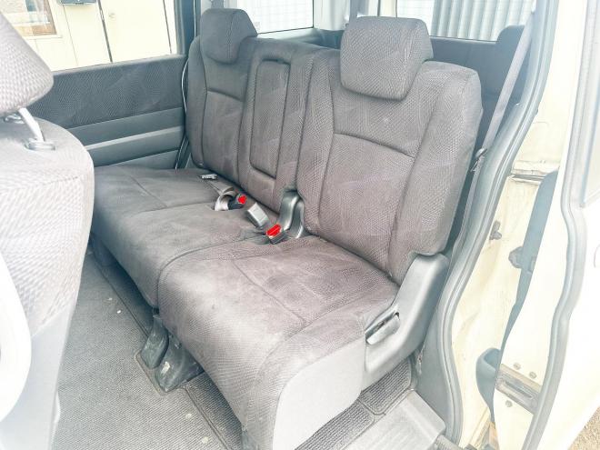 ステップワゴン2.0スパーダZ 4WD　ローンが不安な方＜優遇ローン＞1年保証　本州仕入　両側Pスラ　純正ナビ 