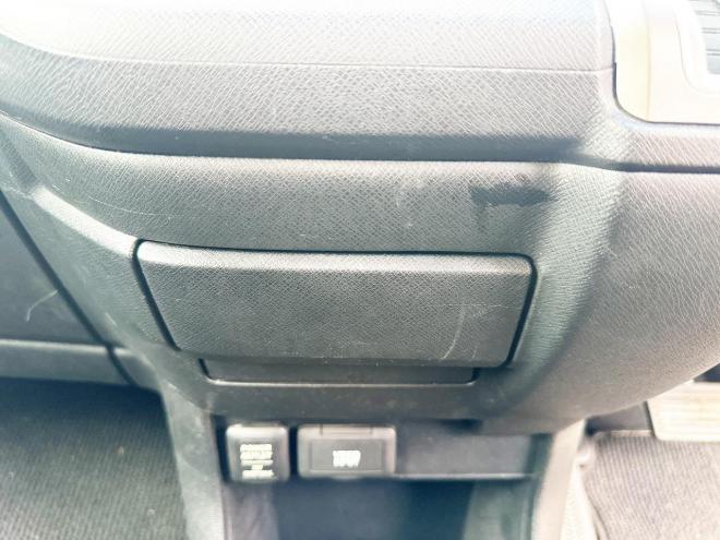 ステップワゴン2.0スパーダZ 4WD　ローンが不安な方＜優遇ローン＞1年保証　本州仕入　両側Pスラ　純正ナビ 