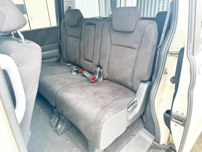 ステップワゴン2.0スパーダZ 4WD　ローンが不安な方＜優遇ローン＞1年保証　本州仕入　両側Pスラ　純正ナビ 