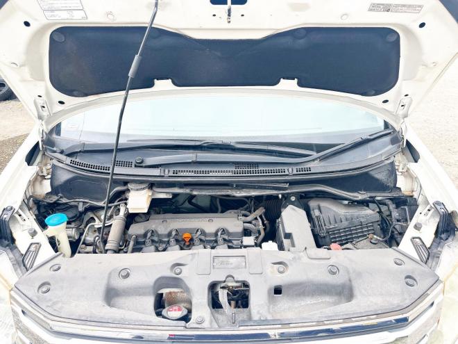 ステップワゴン2.0スパーダZ 4WD　ローンが不安な方＜優遇ローン＞1年保証　本州仕入　両側Pスラ　純正ナビ 