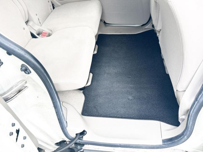 N-BOXG Lパッケージ 4WD　ローンが不安な方＜優遇ローン＞　本州仕入　ナビ　Bカメラ　片側パワスラ
