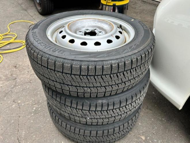フィット1.5 e:HEV ベーシック 4WD　e-HEV クルーズコントロール　レーンキープ 1500