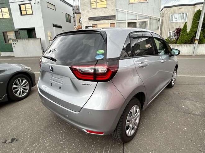 フィット1.5 e:HEV ベーシック 4WD　e-HEV クルーズコントロール　レーンキープ 1500