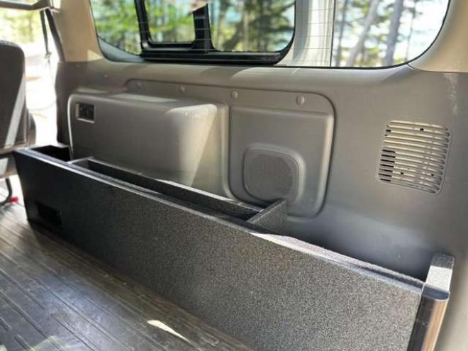 キャラバンNV350 2.5 プレミアムGX ロングボディ ディーゼルターボ 4WD　ワンオーナー/ベッドキット/左パワスラ/ETC 2500