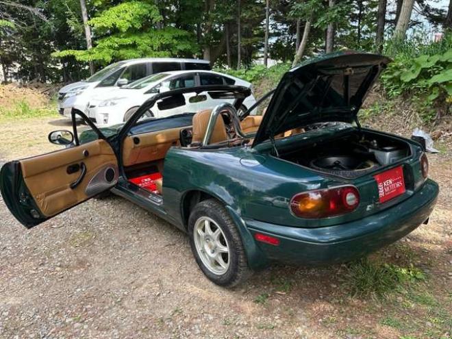 ロードスター1.8 Vスペシャル　ETC/CD/オープンカー/レザーシート 2WD 1800