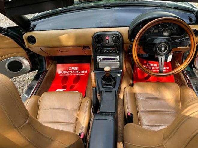 ロードスター1.8 Vスペシャル　ETC/CD/オープンカー/レザーシート 2WD 1800