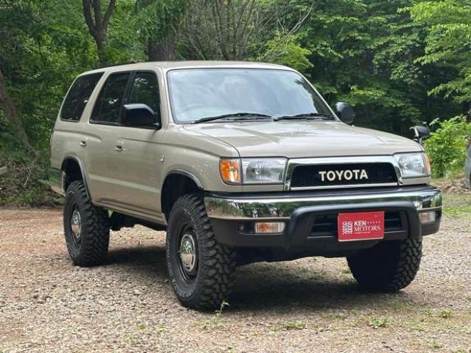 ハイラックスサーフ2.7 SSR-G 4WD　サンルーフ/リフトUP/全塗装済/社外ナビ 2700