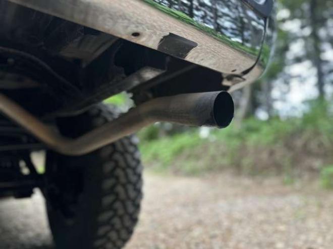 ハイラックスサーフ2.7 SSR-G 4WD　サンルーフ/リフトUP/全塗装済/社外ナビ 2700