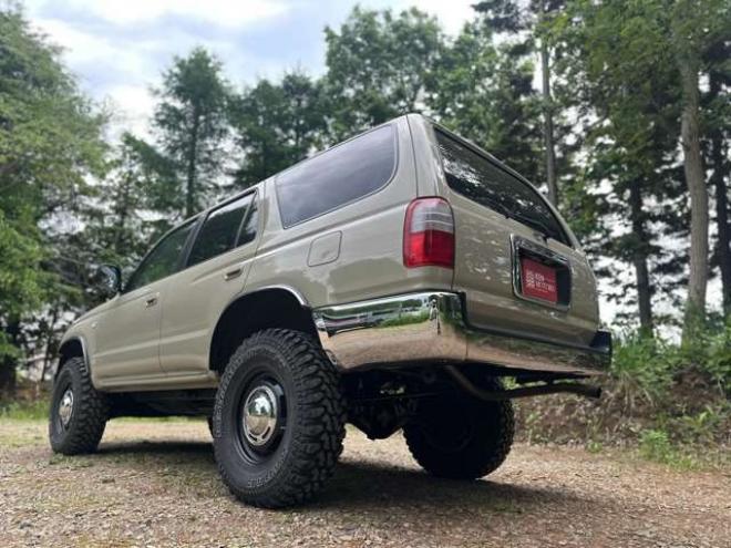 ハイラックスサーフ2.7 SSR-G 4WD　サンルーフ/リフトUP/全塗装済/社外ナビ 2700