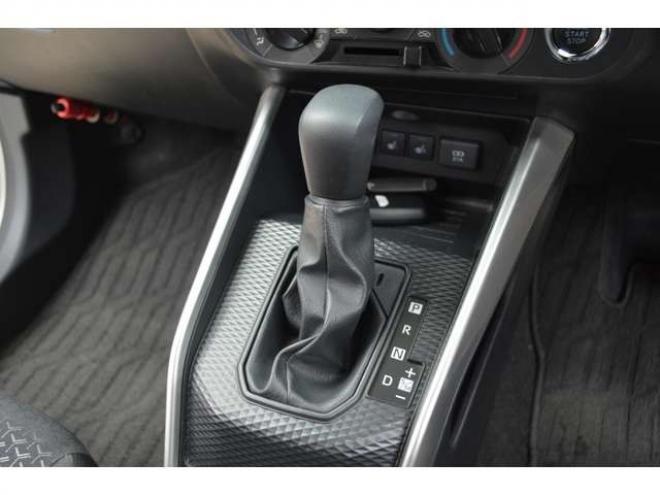 ライズ1.0 X S 4WD　ワンオーナースマートアシスト搭載ナビTV 1000