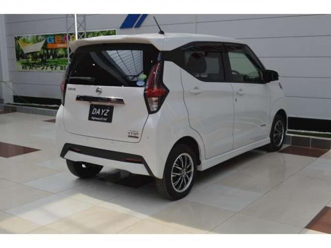 デイズハイウェイスターX プロパイロット エディション 4WD　SハイブリッドアラウンドビューモニターLED 660
