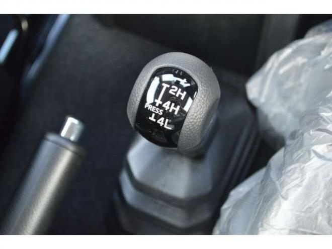 ジムニーXC 4WD　ワンオーナーセーフティサポートSDナビLED 660